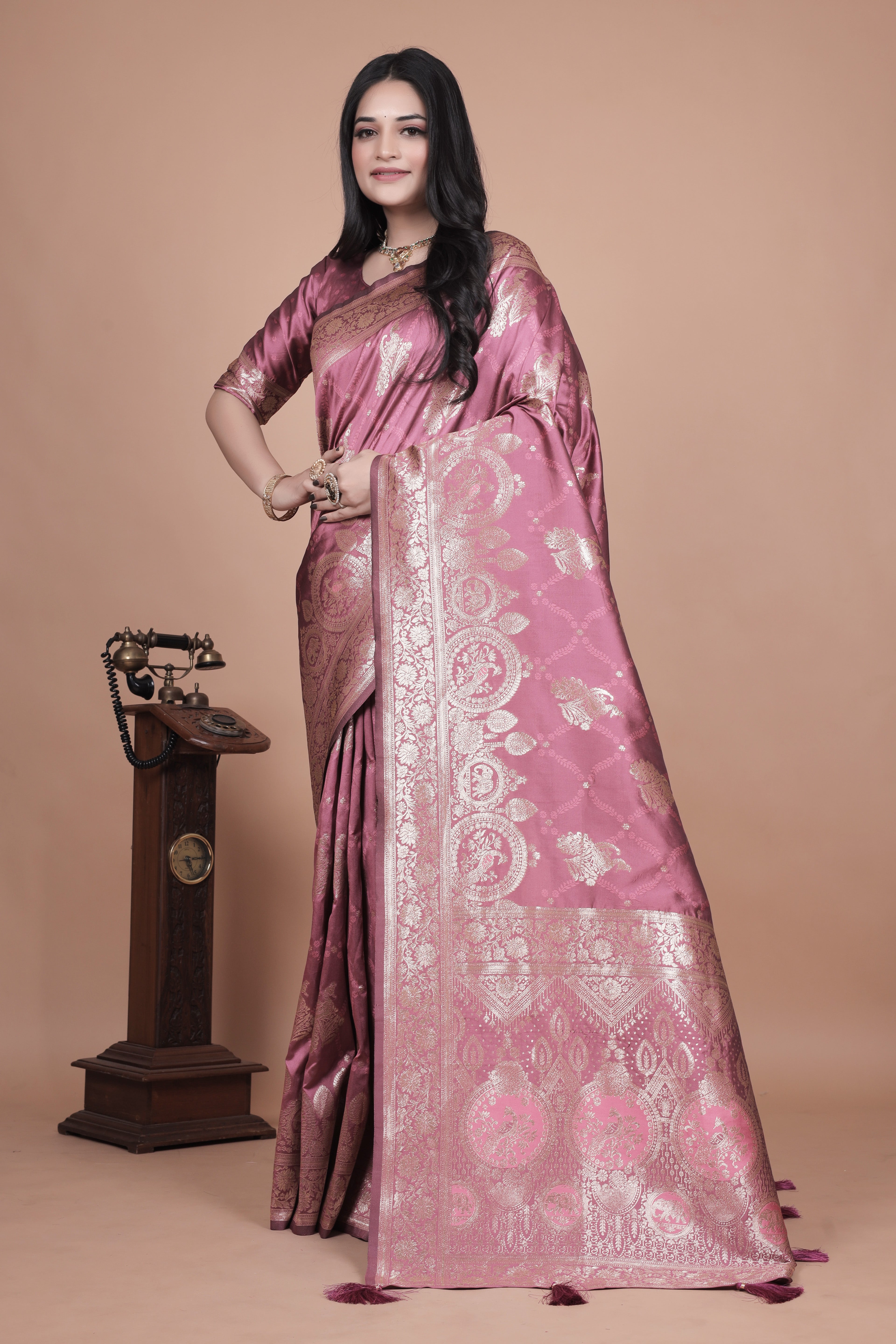 Banarasi Silk Saree with Intricate Silver Zari Weave with 4 color option  ✨🌸